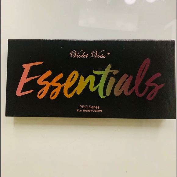 💙💙💙EYESHADOW PALETTE 💕 - Picture 6 of 7